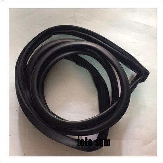 Karet Pintu depan mobil Suzuki Futura /T120SS