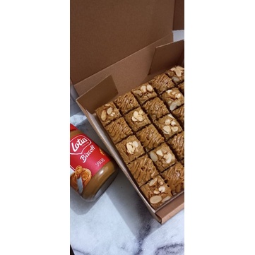 

Blondie Brownies Sweetnyah