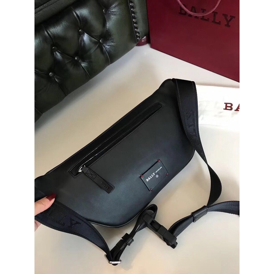 tas pria waistbag bumbag selempang Bally Hakab Leather Bum Bag In Black