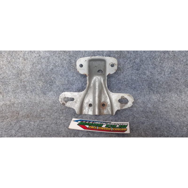 Dudukan lampu cb v80 pangkon stoplamp belakang lampu cb v80 pangkon dudukan v80 original