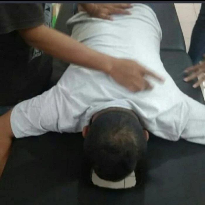 Diet Bed Facial /Bed Massage Koper Lipat Rata / Bolong / Bed Koper Portabel