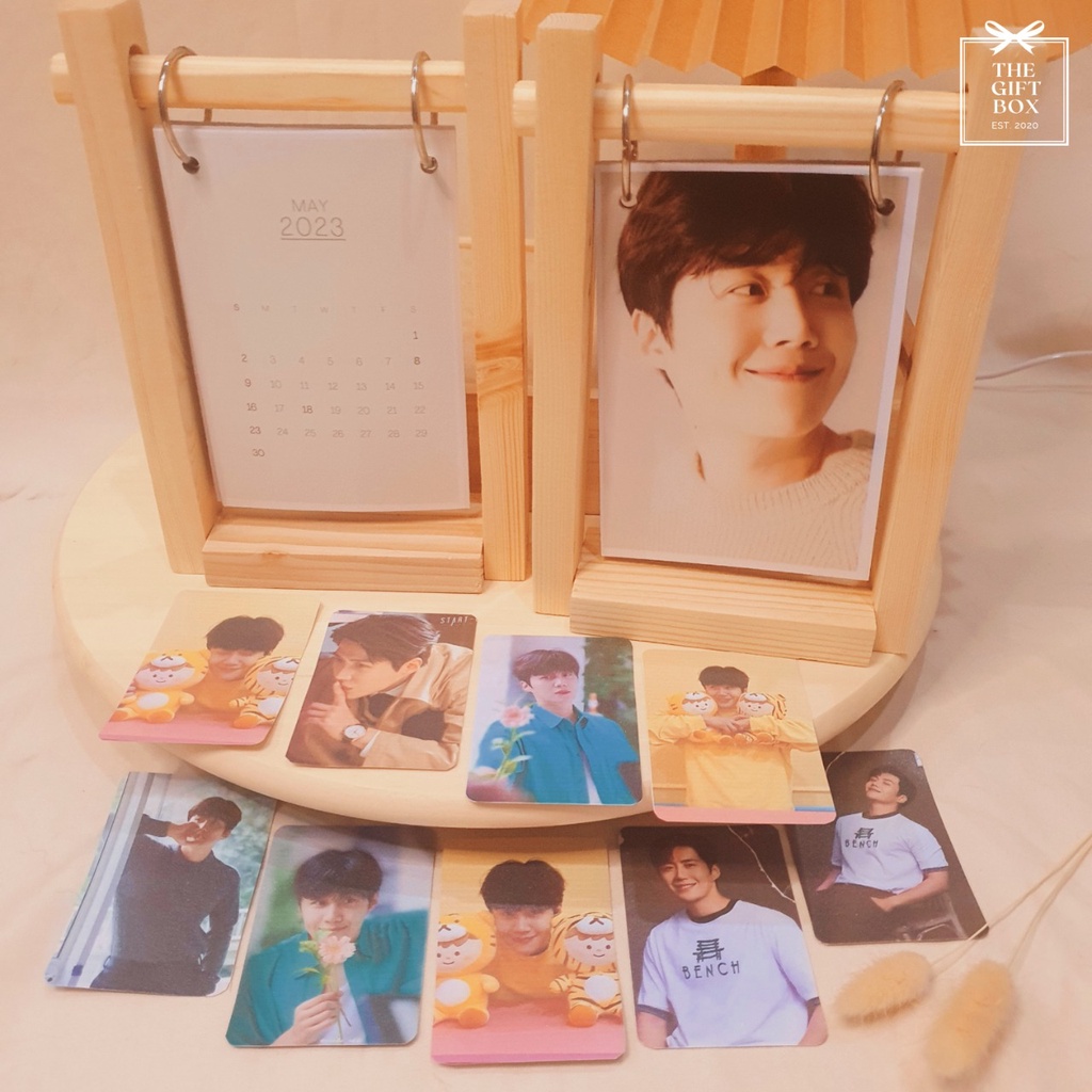 

KALENDER KIM SEON HO 2023 | A5 Kalender Meja | Kalender Kayu