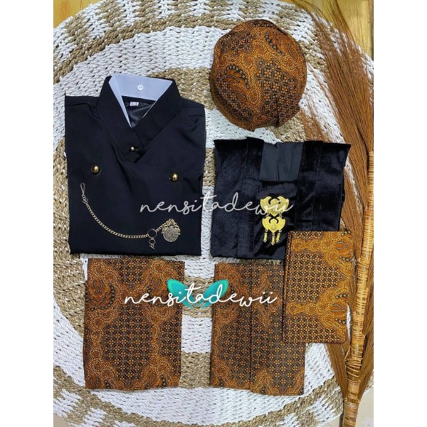 [1 Set, HT/SPD01B] Baju Prewed Adat Jawa - Solo, Nuansa Hitam