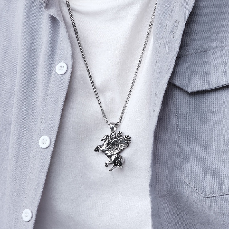 2022fashion Unicorn Kalung Unisex Kepribadian Bersayap Ganda Pegasus Liontin Kalung Hip Hop Retro Fashion Perhiasan Grosir