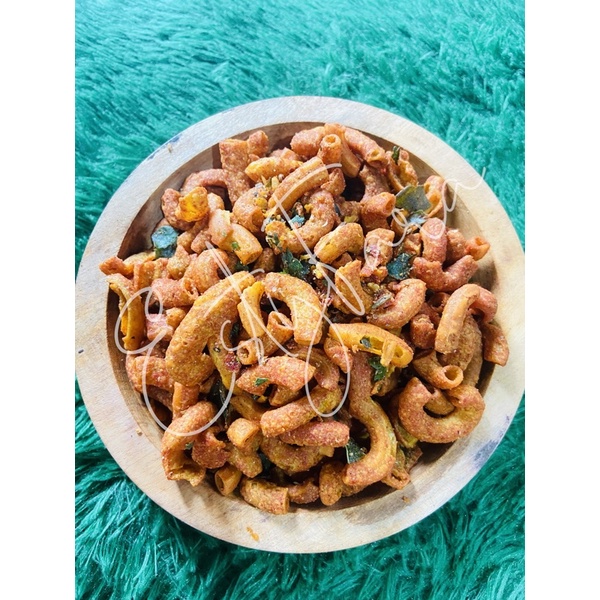 

makaroni pedas daun jeruk