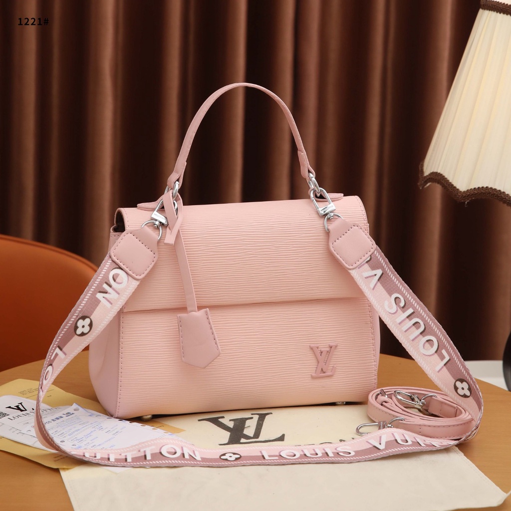 BAG Epi Leather Ballerine Cluny MM Bag 1221