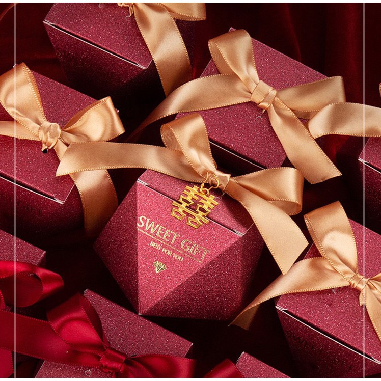 

Kotak Souvenir Wedding / Kotak Permen / Candy Box / Kotak Souvenir Pernikahan / Sangjit