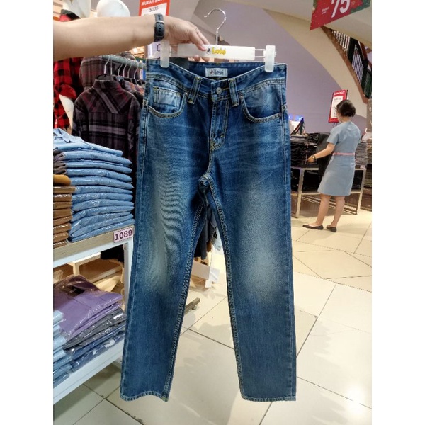 Lois :- celana jeans panjang pria, Ramayana ciplaz Depok