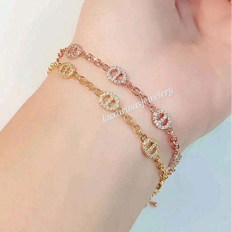 Gelang tangan rantai premium mewah dan elegant