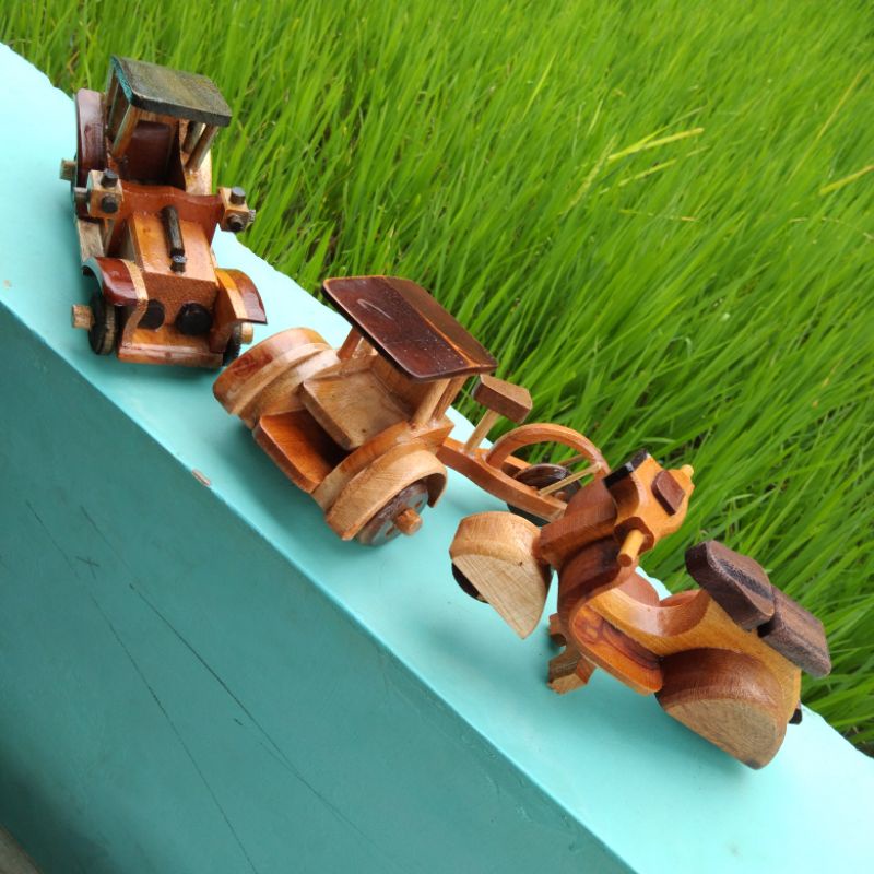 Paket Souvenir isi 3 pcs miniatur kayu kendaraan khas Jogja Souvenir Malioboro oleh oleh khas Jogja