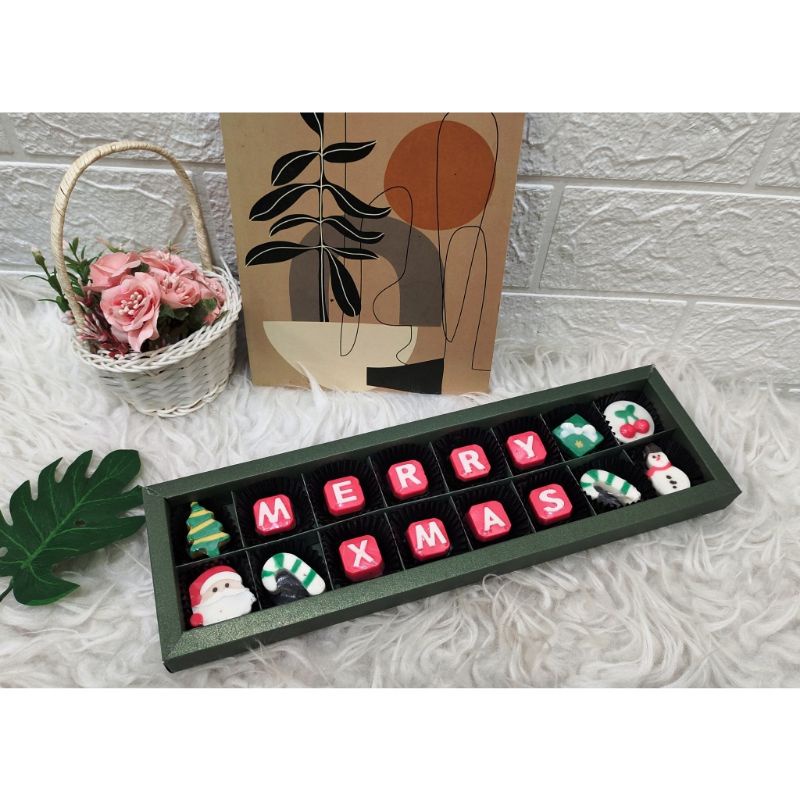 

cokelat praline merry xmas sekat/say with cokelat/isi 16pcs/hampers