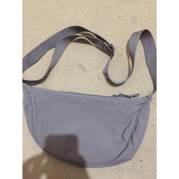 PRELOVED TAS UNIQLO
