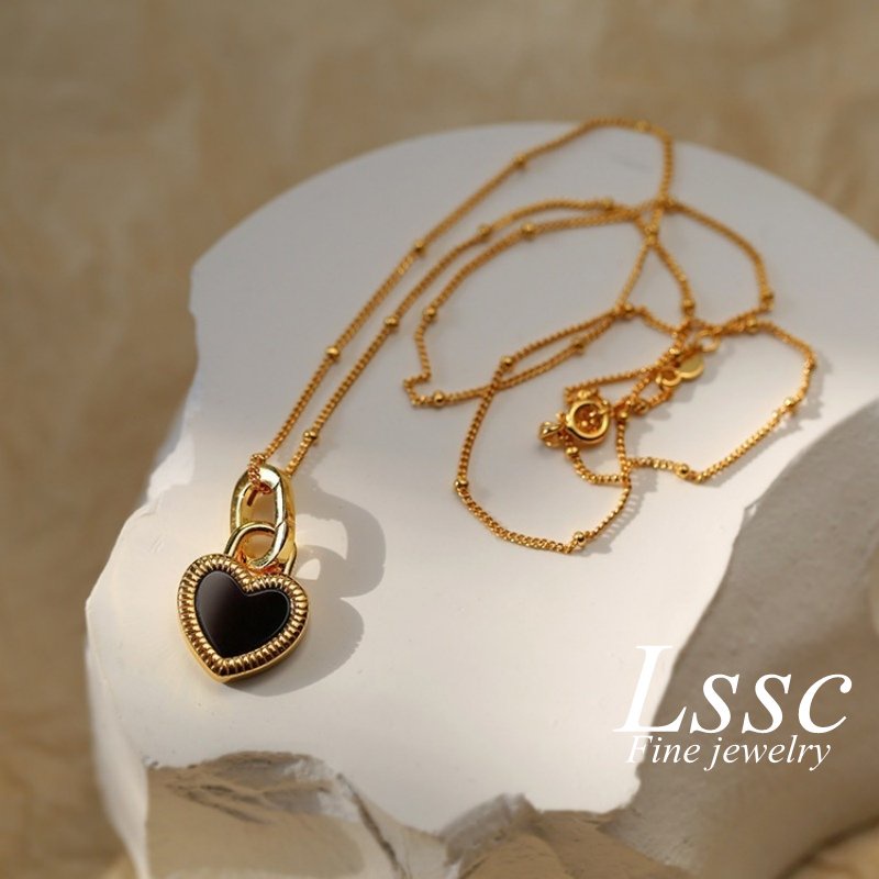 Kalung Titanium Wanita Anti Karat Hati Putih Hitam Cantik Terbaru Aksesoris Cewek Fashion Korea