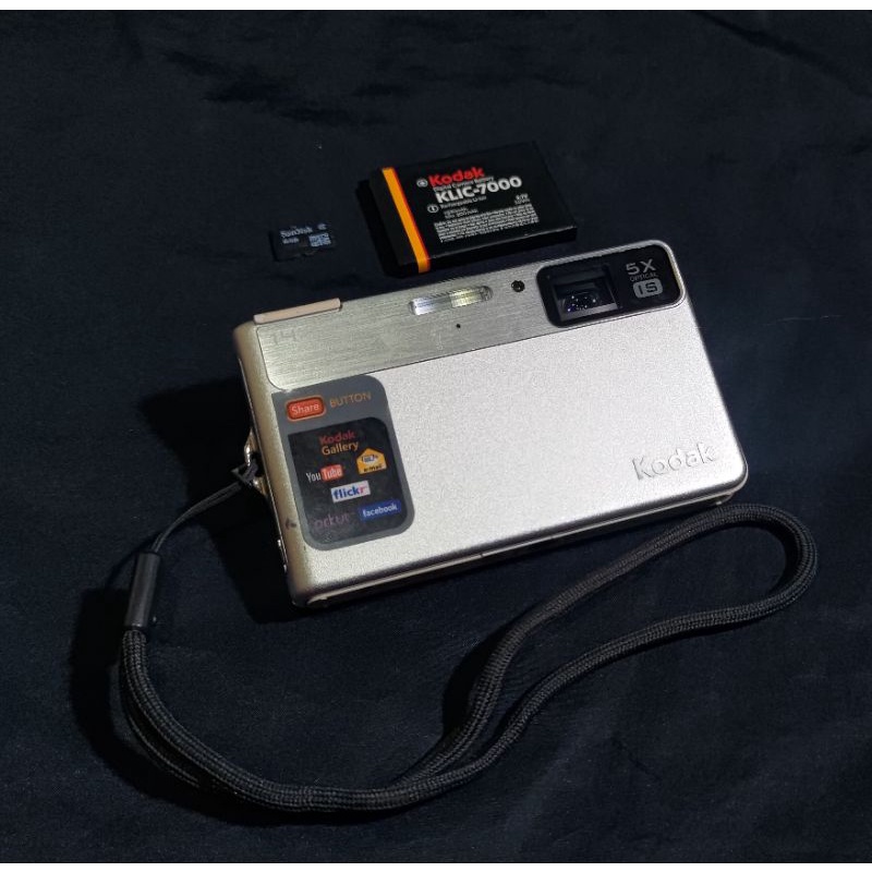 Kodak easy share M590