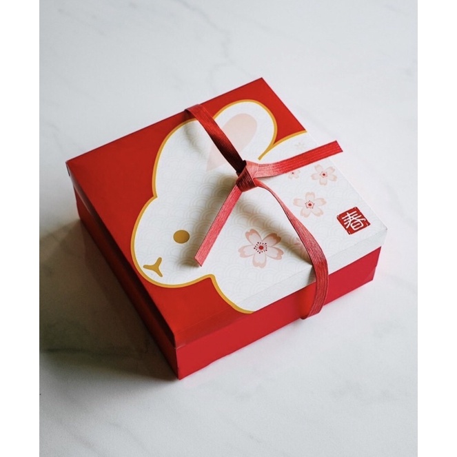 

(min 5 pcs) box chinese new year RABBIT CNY imlek sincia 20x20cm, kotak spiku, kue lapis