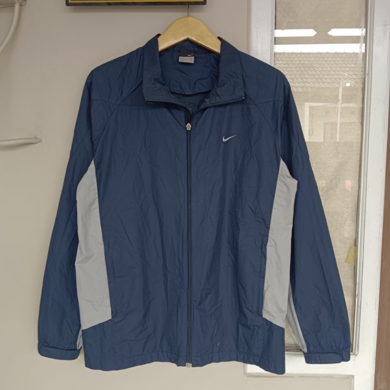 windbreaker nike second
