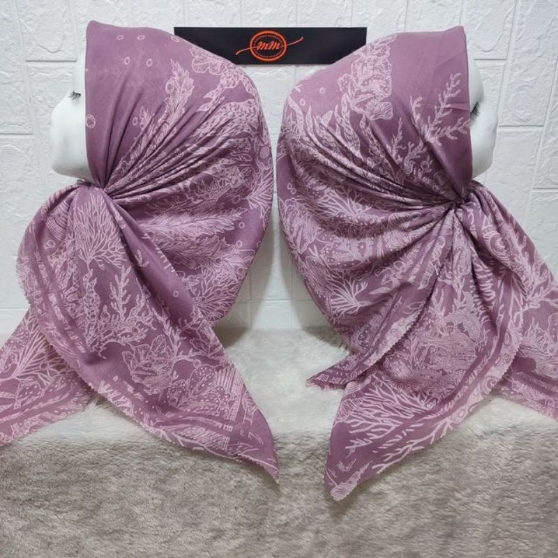 HIJAB SEGI EMPAT VOAL MOTIF AKAR PINK SALEM