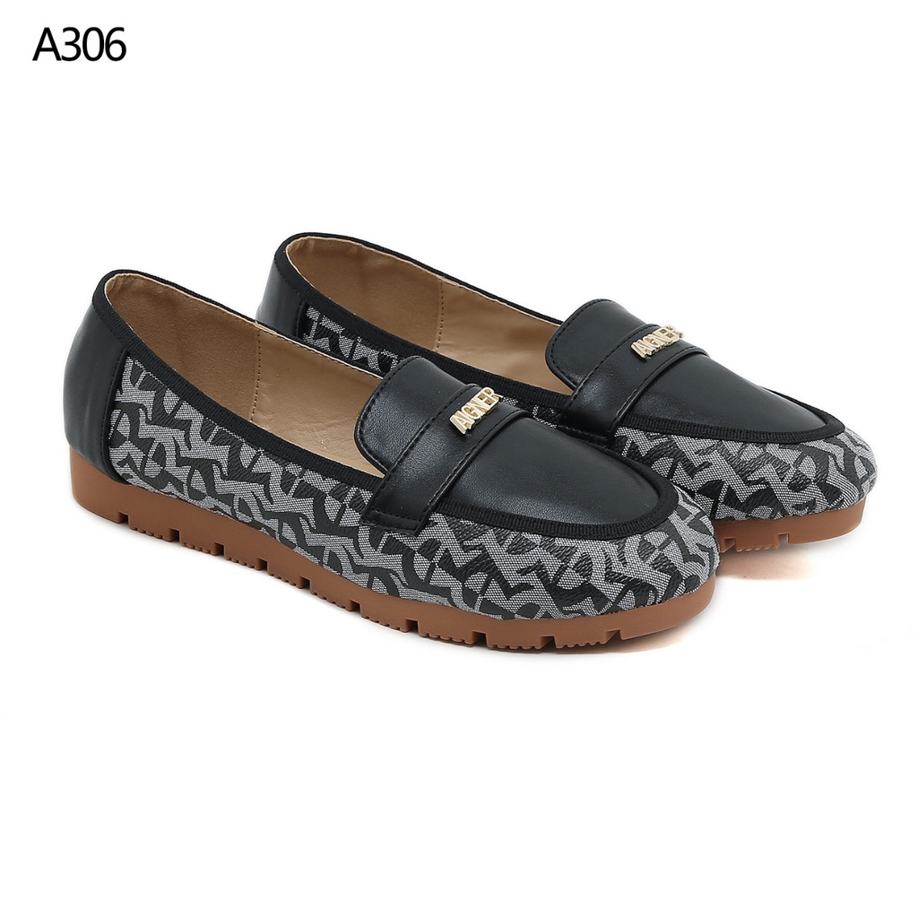 AG  Signature Flats and Loafers Shoes A306