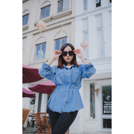 Mercy Denim Two Pocket Shirt | Kemeja Hangout | Kemeja Denim | Kemeja Wanita | Kemeja Unik