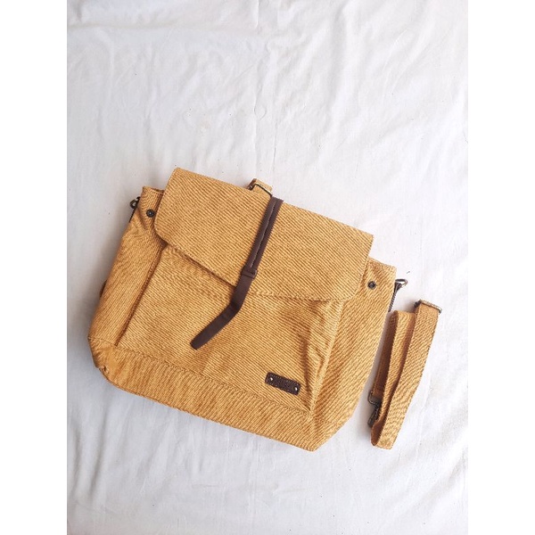 Mizzue Multi-Way Use Bag (Back pack/sling bag)