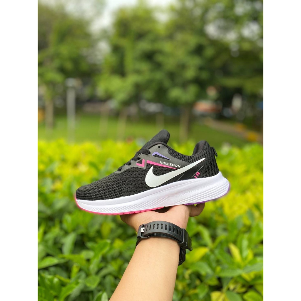Nike Zoom Running Woman