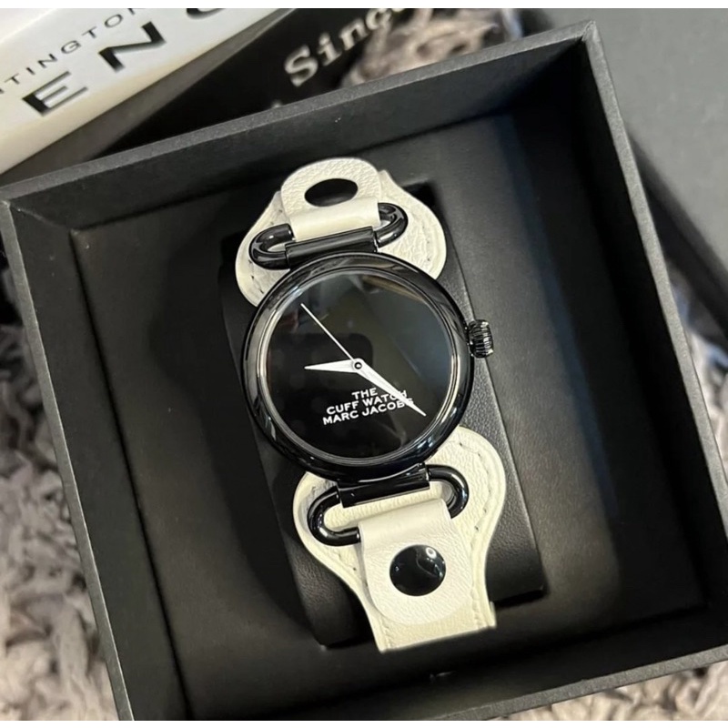 MJ the cuff white black (MJ0120179294)