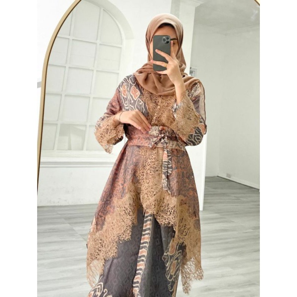 Kebaya Modern PEONI ONE SET Wisuda Kain Batik Couple Baju Brukat Hijab Jumbo Remaja Setelan Keluarga