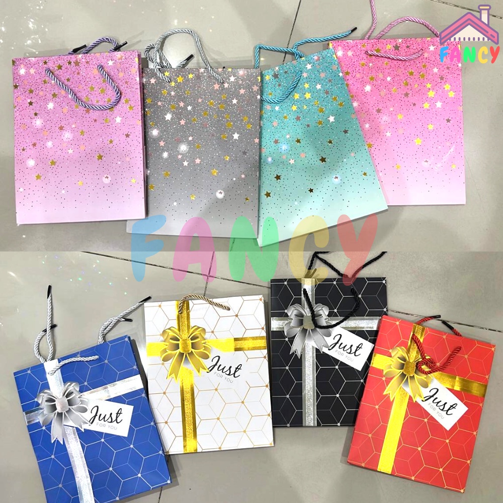 

Paper Bag/ Goodie Bag/Hand Bag Kertas / Tas Serbaguna Rainbow Colour Balon Birthday Ulang Tahun Just For You Star Bintang
