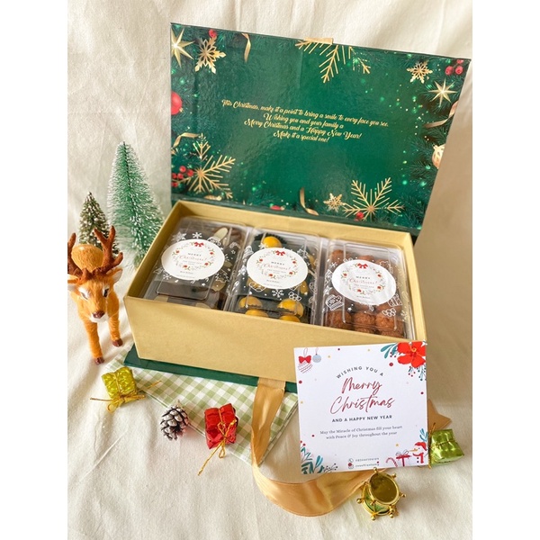 

MIRACLE Hampers natal christmas hampers kue kering