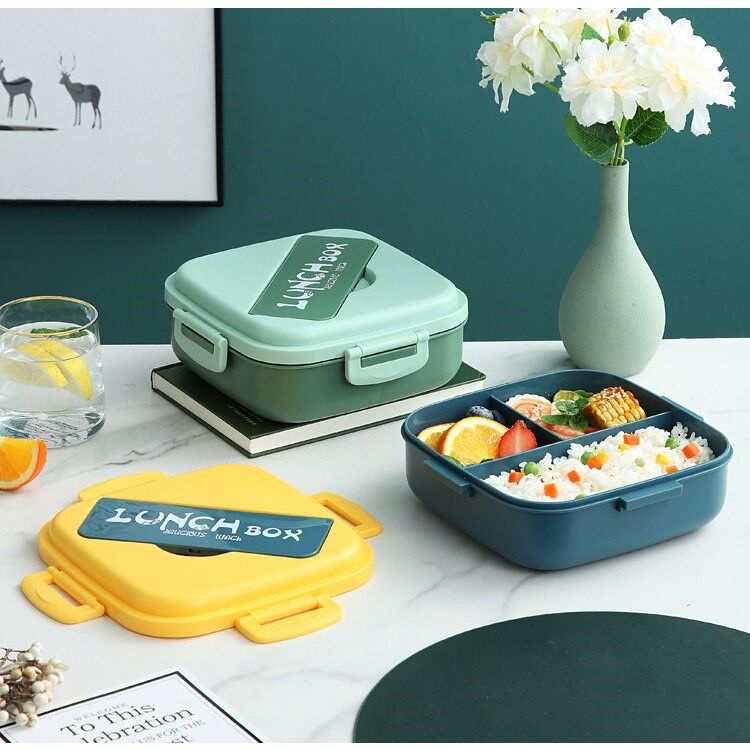 TEMPAT MAKAN/TEMPAT BEKAL KOTAK/LUNCH BOX 3 SEKAT FREE SENDOK DAN GARPU 0342