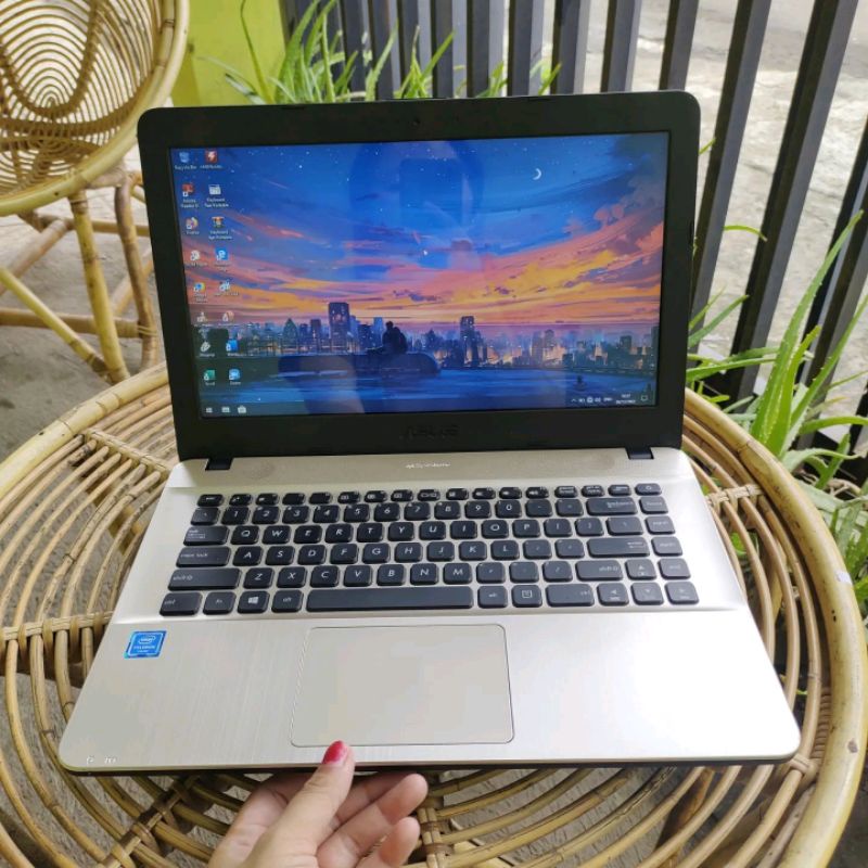 LAPTOP ASUS VIVOBOOK X441N X441S RAM 4GB SERI BARU SLIM PAKAI SSD  - LAPTOP BEKAS MALANG - LAPTOP BEKAS - LAPTOP MALANG - LAPTOP MURAH - LAPTOP BERGARANSI