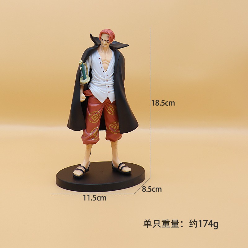 Pajangan action figure anime one piece shanks