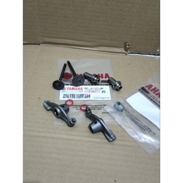 Paket klep set, klep set, platuk klep, Seal klep,bos klep Yamaha Mio Mio sporty Mio smile 5TL