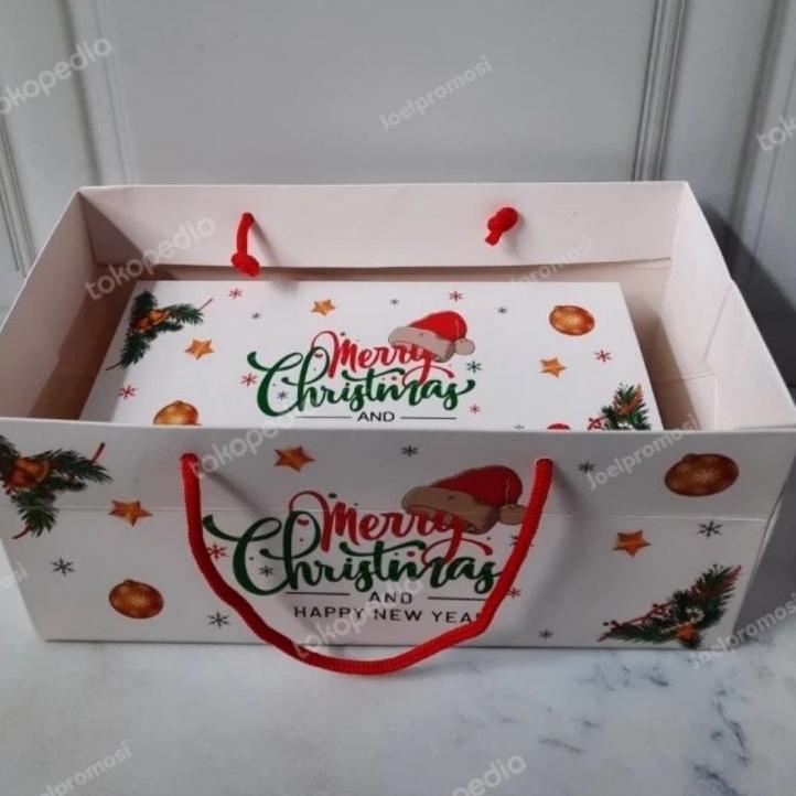 

Kirim LANGSUNG ✩ 5 set Box + Paper bag natal/box dan paper bag Christmas/kardus natal/dus brownies natal,