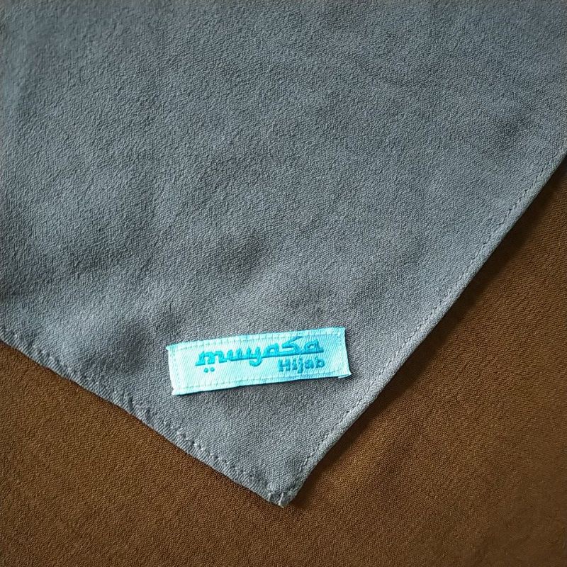 Ameera Syari Medium Hijab Segiempat Syari Crinkle Airflow Premium by Muyasa Hijab