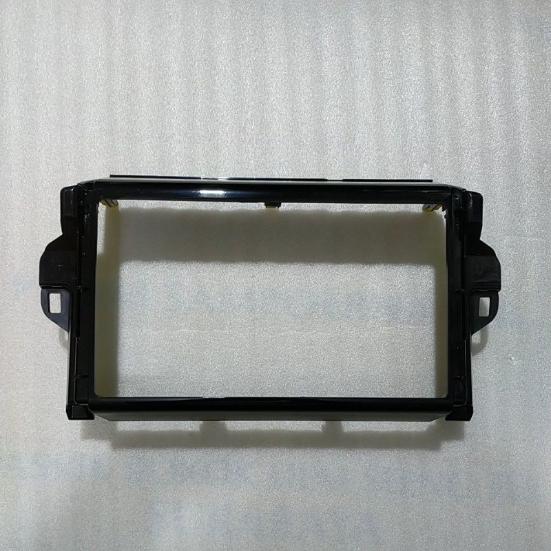 Frame penel head unit Fortuner vrz 10in hitam glossy original