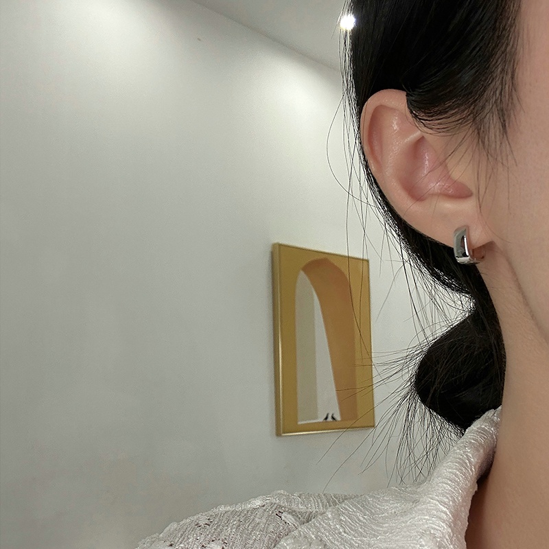 Anting Hoop Persegi Geometris Silver Halus Untuk Perhiasan Pesta Wanita Aksesoris Minimalis