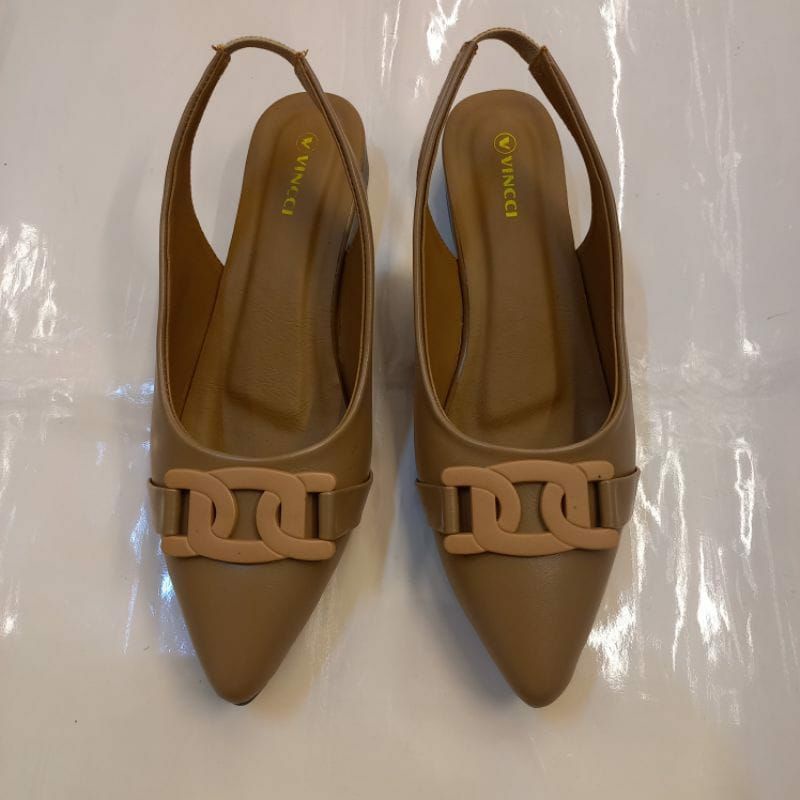 sepatu pansus suri bv1