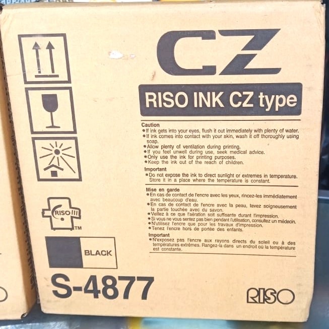 

Tinta Tinta Risograph Cz S4877 Asli