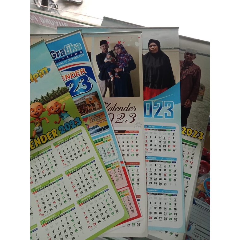 

Cetak Kalender Dinding Custom - Art Karton, Jepit Kaleng