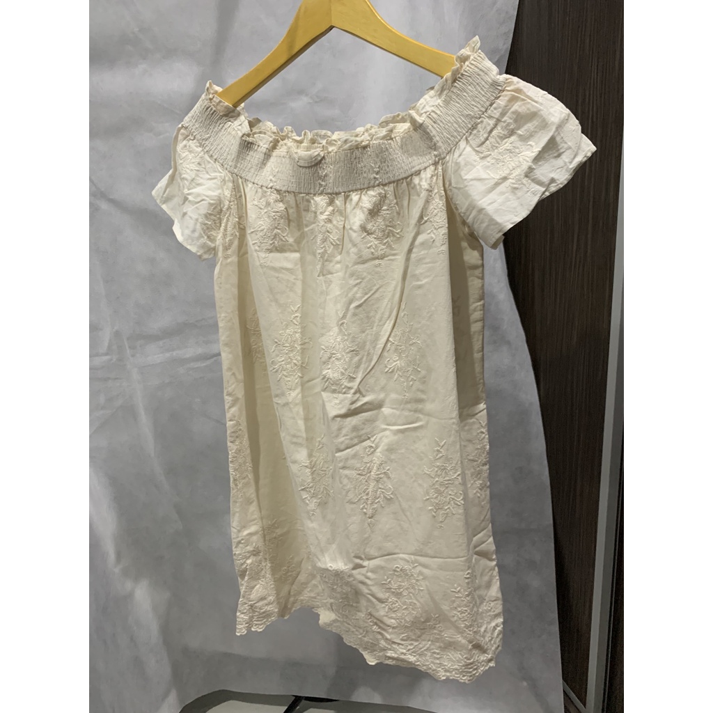 Dress Sabrina Wanita Zara Preloved Second Bekas Broken White