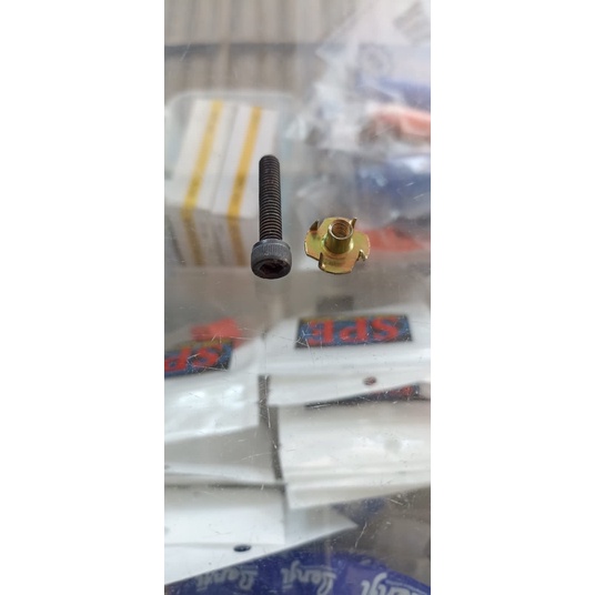 baut L dan mur cakar 10mm