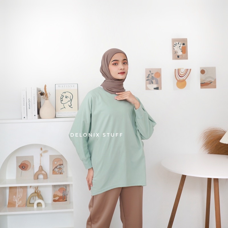 Frizy batwing top