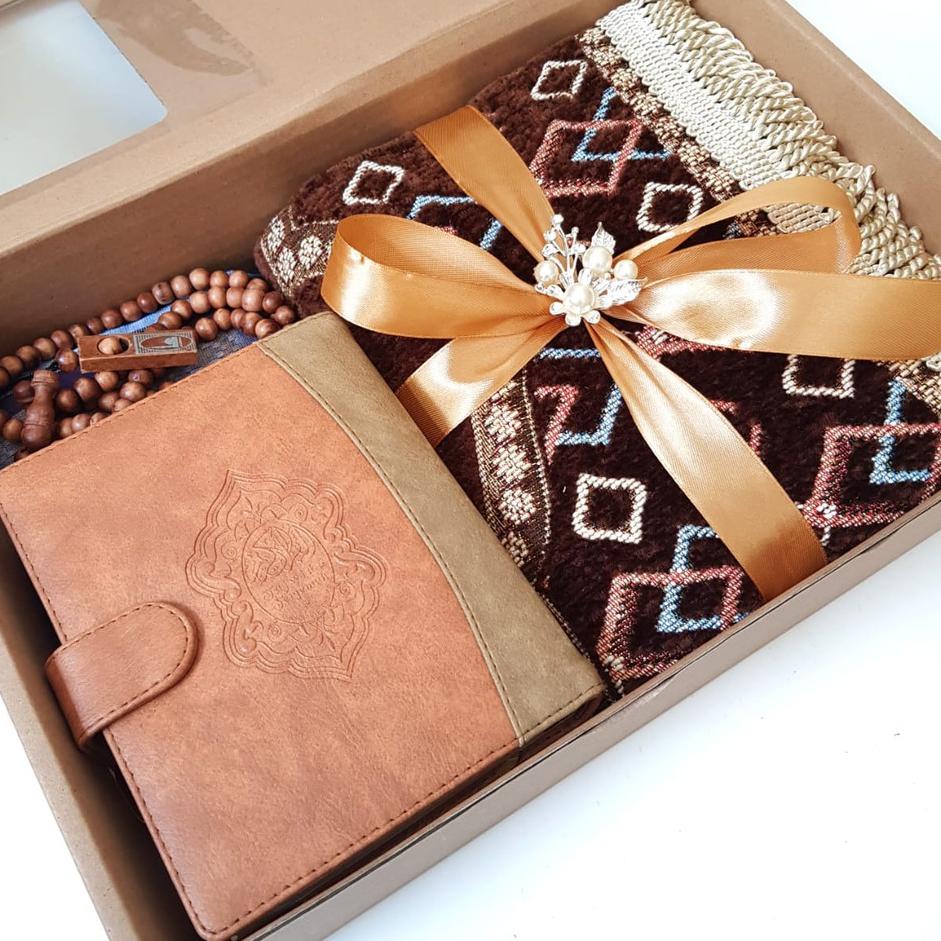 [6IN1PREM] PARCEL LEBARAN HAMPERS 6IN1 ALQURAN SAJADAH SARUNG BROS TASBIH PECI KADO SUVENIR HAMPERS 