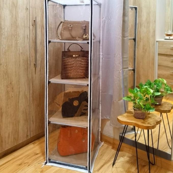 Lemari pajang minimalis/Lemari pajang mainan/type lp04 paling dicari