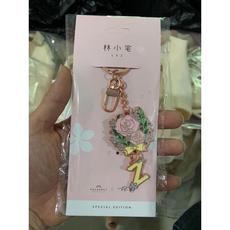 3.3 CRAZY SALE !! KEYCHAIN / GANTUNGAN KUNCI TAS DOUGHNUT / GANTUNGAN KUNCI KUROMI