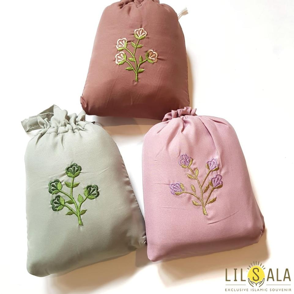 HOT PRODUCT [BARMU] PAKET MUKENA DAN SAJADAH TURKI PACKING BOX KADO GURU HADIAH ULANG TAHUN WEDDING 