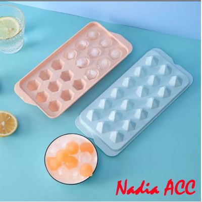 Cetakan Es Batu 18 lubang C011