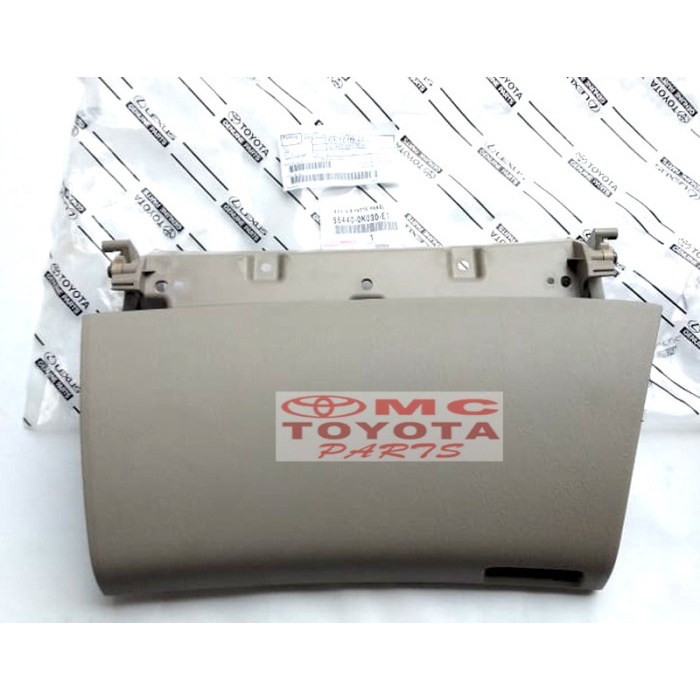 Tutup Cover Laci Atas Dashboard Kijang Innova 55440-0K030-E1