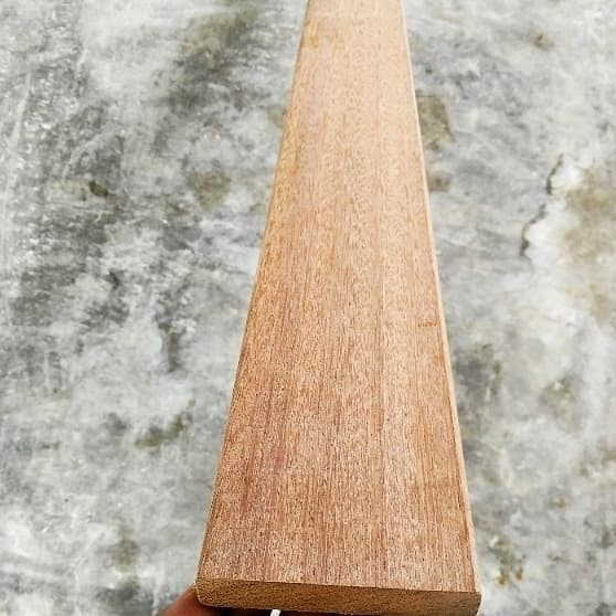 Tag Kayu Decking Bengkirai Damar Laut Lantai Pool Deck Pagar 1,9X9X210 Cm